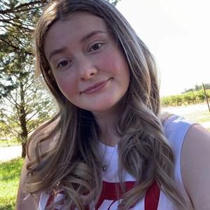 Meet your Posher, Lizzi